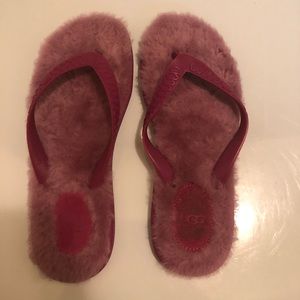 Ugg Australia Fuzzy Flip Flop Sandals Pink Size 7